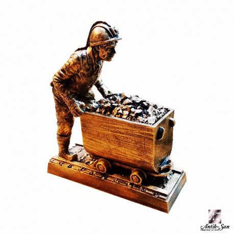 Vagon İten Madenci Heykeli